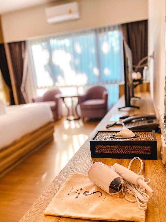 Sukruethai Hotel Chiang Mai - โรงแรมสุขฤทัย เชียงใหม่ Exteriör bild